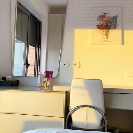Suite Apartment Vlore شقة *
